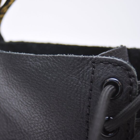 Dr. Martens Black Combat Boots Pascal Virginia Leather Lace Up Women Sz 7 US - Picture 10 of 15